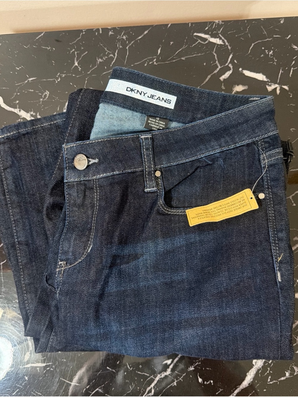 DKNY  Curvy Fit Mercer Jeans size 12/32